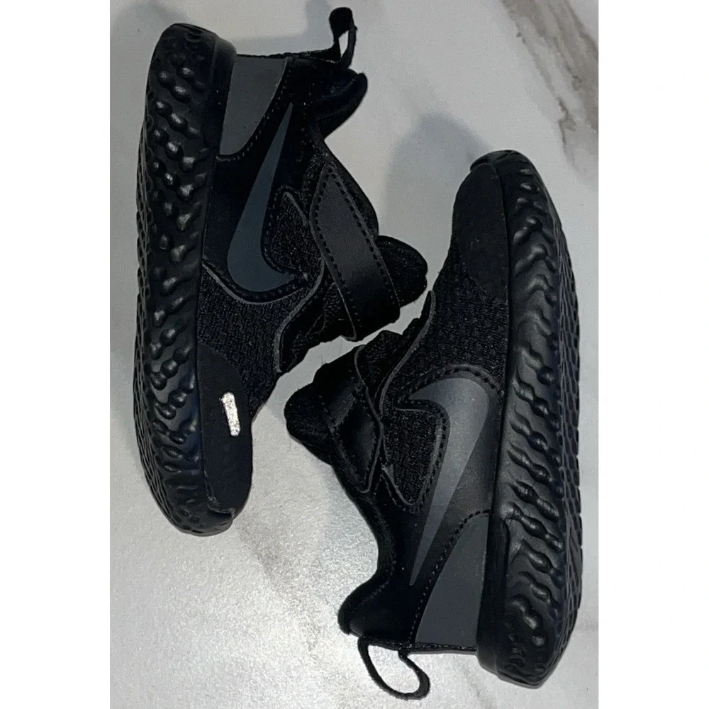 Nike Air Revolution 5 Toddler Shoes Size 5C Black Hook Loop BQ5673-001 Sneakers